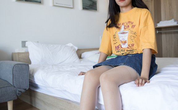 资讯|物恋传媒 – NO.303期 《小昭》 板鞋,黑丝,肉丝,棉袜,裸足