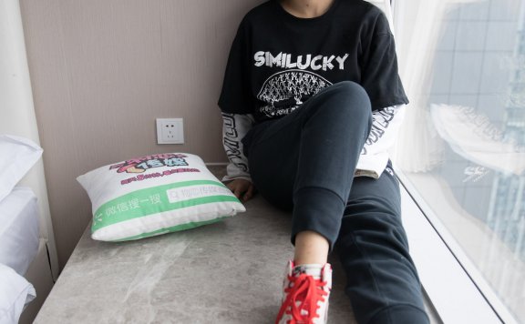 资讯|物恋传媒 – NO.338期 《小昭》 AJ运动鞋，棉袜，裸足