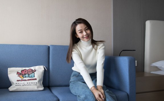 资讯|物恋传媒 – NO.332期 《岚岚》 马丁靴,棉袜,裸足