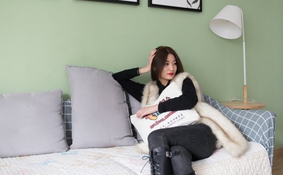 资讯|物恋传媒 – NO.323期 《言言》 长靴,棉袜,裸足