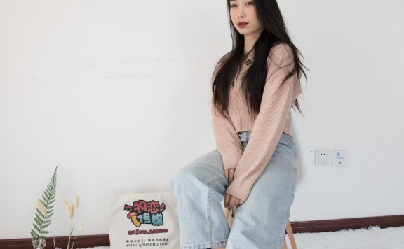 资讯|物恋传媒 – NO.392期 《璐璐》 匡威帆布鞋,船袜,裸足