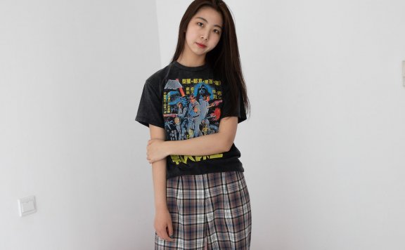 资讯|物恋传媒 – NO.459期 《心心》 史密斯板鞋,棉袜,裸足