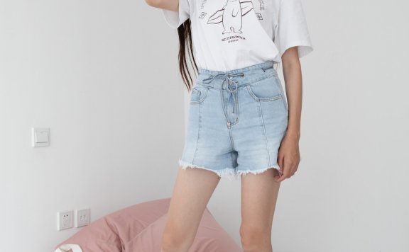 资讯|物恋传媒 – NO.481期 《苏镶》 运动鞋,五指棉袜,裸足,扭伤剧情