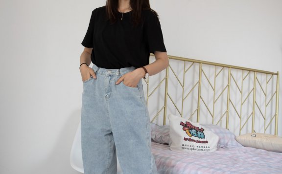 资讯|物恋传媒 – NO.480期 《小云》 帆布鞋,棉袜,裸足