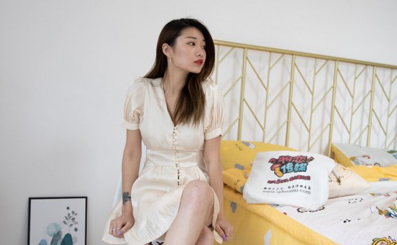 资讯|物恋传媒 – NO.473期 《言言》 高跟鞋,短肉丝,裸足