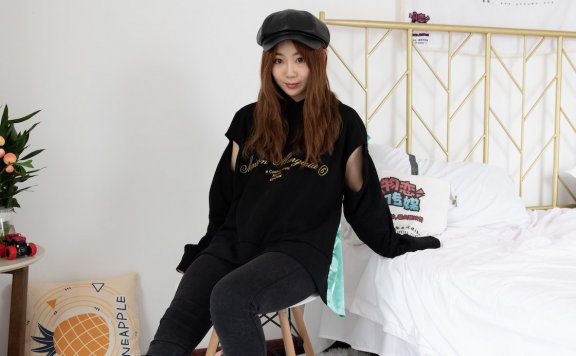 资讯|物恋传媒 – NO.567期 《优优》 短靴,白色棉船袜,裸足