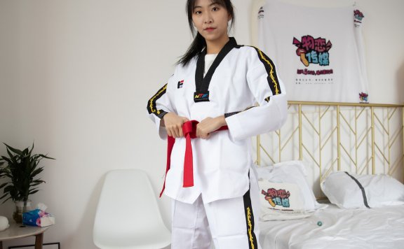 资讯|物恋传媒 – NO.620期 《elise》 跆拳道服,贝壳头,白棉袜,裸足