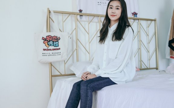 资讯|物恋传媒 – NO.732期 《小鹿》 匡威帆布鞋，黑色棉袜，裸足，踩橡皮泥小人剧情