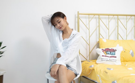 资讯|物恋传媒 – NO.808期 《岚岚》 贝壳头,自然穿脏白棉袜,裸足