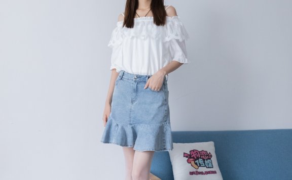 资讯|物恋传媒 – NO.805期 《想想》 高跟鞋，白丝，裸足