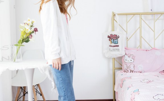 资讯|物恋传媒 – NO.975期 《雪儿》 板鞋，白棉袜，裸足