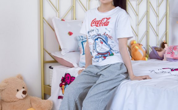 资讯|物恋传媒 – NO.1198期 《米米》 AJ,白棉袜,扭伤脚揉脚剧情