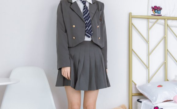 资讯|物恋传媒 – NO.1195期 《菜菜》 JK，靴子，白棉袜，裸足，裸足踩蛋糕剧情