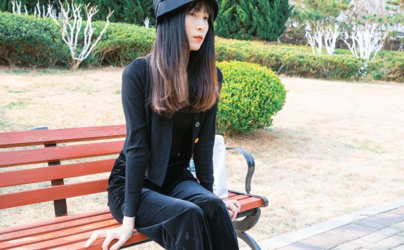 资讯|物恋传媒 – NO.1182期 《猫耳》 帆布鞋,粉色棉船袜,裸足