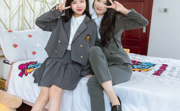 资讯|物恋传媒 – NO.1300期 《小竹米米》 皮鞋，短肉丝，裸足[仅图片部分]，催眠昏睡剧情