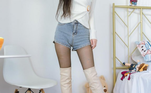 资讯|物恋传媒 – NO.1327期 《康康》 长靴，黑丝[脚尖加固款]