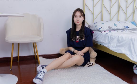 资讯|物恋传媒 – NO.1645期 《润润》 板鞋,白棉袜,裸足