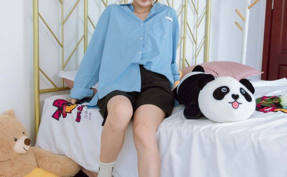 资讯|物恋传媒 – NO.1739期 《小蓝》 运动鞋，白棉袜，裸足