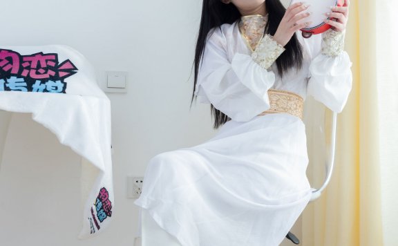 资讯|物恋传媒 – NO.1796期 《闪闪》 长靴，白棉袜，女侠中蛊毒肚子疼剧情