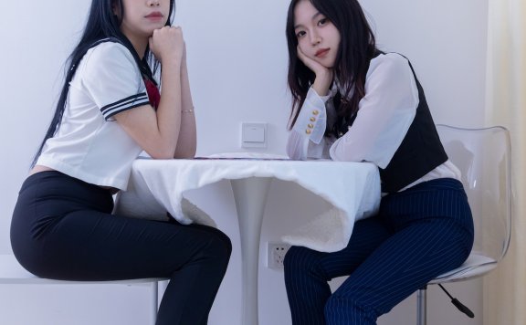 资讯|物恋传媒 – NO.1835期 《纱纱小谷》 帆布鞋，白棉袜，西服裤，牛仔裤，抖腿剧情