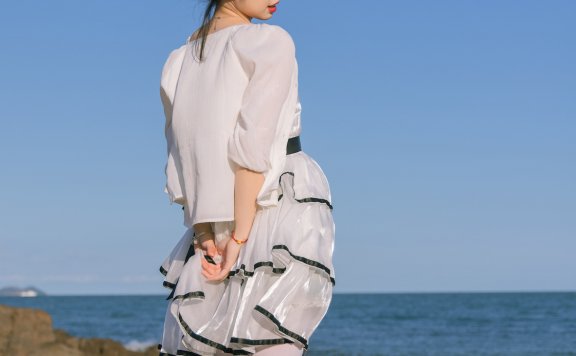 资讯|物恋传媒 – NO.1828期 《挽挽》 黑皮鞋，厚白丝，沙滩走路剧情