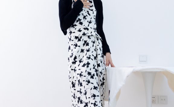 资讯|物恋传媒 – NO.1821期 《青黛》 平底鞋，肉丝[脚尖加固款]，裸足[红色美甲]