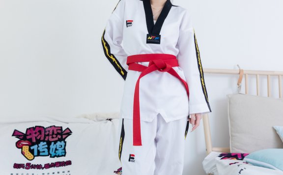 资讯|物恋传媒 – NO.1867期 《川川》 运动鞋，白棉袜，肉丝[脚尖加固款]