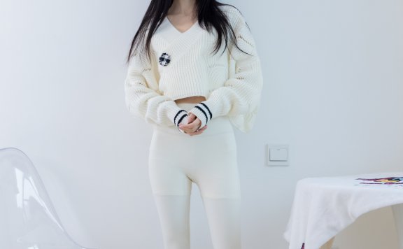 资讯|物恋传媒 – NO.1900期 《果汁》 运动鞋，白棉袜，裸足，瑜伽裤