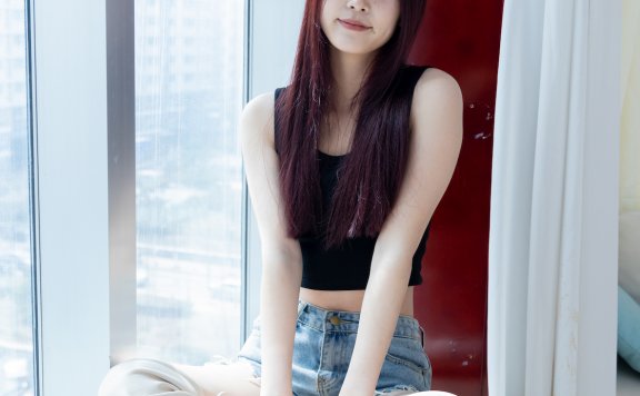 资讯|物恋传媒 – NO.1956期 《茯苓》 高跟长靴[数量较多]，短白棉袜，裸足