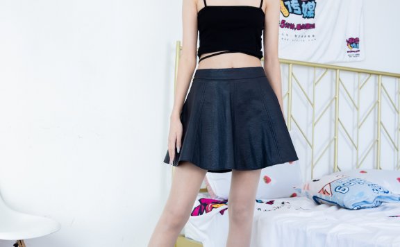 资讯|物恋传媒 – NO.1420期 《纤纤》 高跟鞋，肉丝[仅穿鞋部分]，裸足