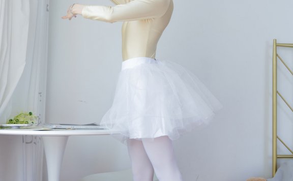 资讯|物恋传媒 – NO.1387期 《卿卿》 芭蕾鞋,厚白丝,皮筋绑脚剧情,芭蕾裙