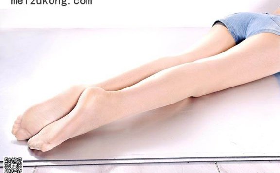 资讯|Ligui丽柜 – 2016.02.27 网络丽人 Model 允儿 [29P-17M]