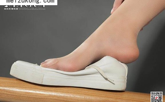 资讯|Ligui丽柜 – 2018.11.26 网络丽人 Model 小戈 [53p-30M]