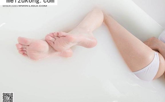 资讯|Ligui丽柜 – 2016.07.15 类另视觉 Model Vivky [32P-19.7M]