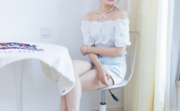 资讯|物恋传媒 – NO.2008期 《晴晴》 运动鞋，白棉袜，裸足[棕色美甲]，物恋传媒,物恋摄影映画