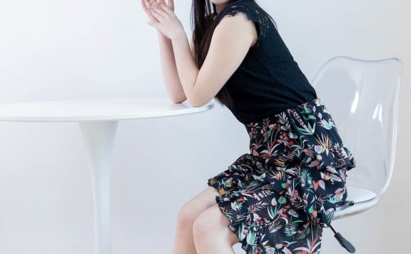 资讯|物恋传媒 – NO.2019期 《闪闪》 平底鞋，船袜，裸足，假装睡觉剧情，物恋传媒摄影作品