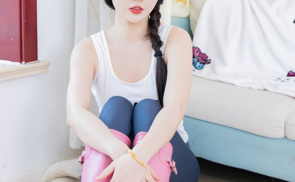 资讯|物恋传媒 – NO.2175期 《美兔》 雨靴,白船袜,厚白丝小腿袜,半脱袜子