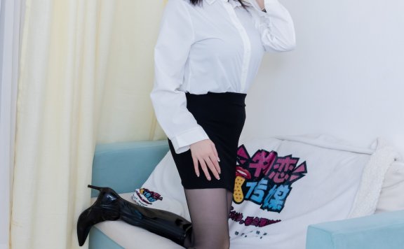 资讯|物恋传媒 – NO.2333期 《恬恬》 长靴，薄黑丝[脚尖加固款]，长靴比例较多，物恋传媒，物恋摄影映画