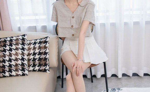 资讯|甜予摄影 – NO.200期 《泡芙》 板鞋,白棉袜,薄肉丝