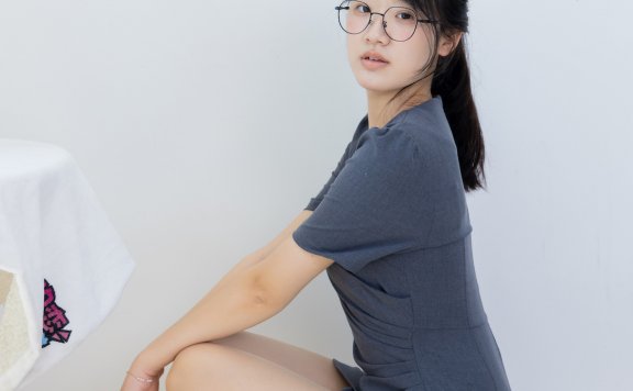 资讯|物恋传媒 – NO.2466期 《小椿》 三双高跟鞋，薄肉丝[脚尖透明款]，裸足，视频为超近景特写