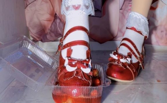 资讯|crush lolita小皮鞋踩草莓 [6分52秒]