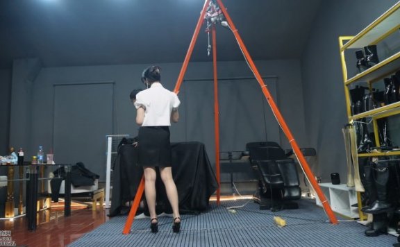 资讯|女王女主 一个视频M挨揍之后的花絮 也曾打哭过很多次 慎买！ [13分12秒]