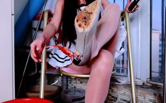资讯|crush 《芊芊》银色高跟踩蜗牛金鱼 [22分54秒]