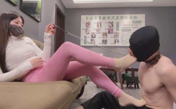 资讯|直播视频 《狗哥》蜜桃臀坐脸/掐脖/舔脏鞋底/肉丝脚深喉 [48分56秒]