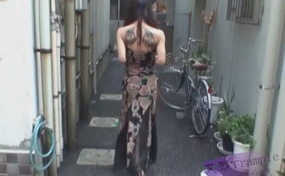 资讯|日韩调教 日本女虐女 [13分12秒]