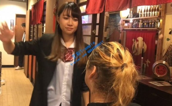 资讯|日韩调教 超刺激-多妹子轮流超狠耳光狂扇 [48分56秒]