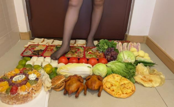 资讯|crush 黑丝语音暴力踩20斤食物 [9分43秒]