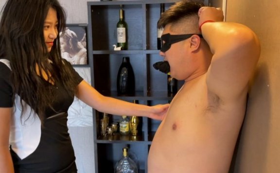 资讯|碎蛋娇娃 『超S·联盟』诱惑型女主黑丝玩弄 [48分56秒]