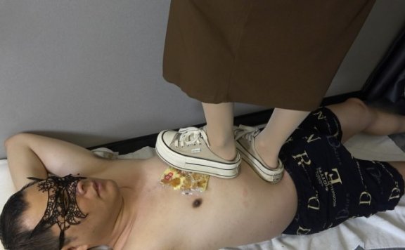 资讯|彼岸花 《彼岸花》踩踏丝足喂食 [48分56秒]