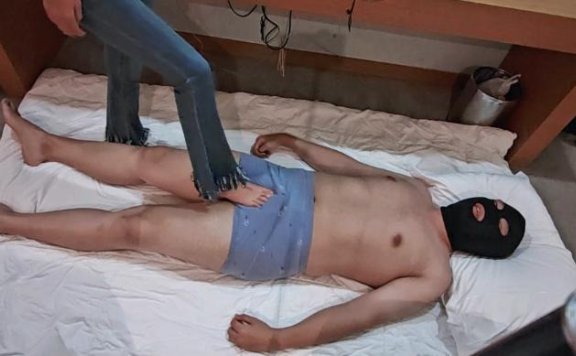 资讯|女王女主 00后小姐姐初踩m [48分56秒]